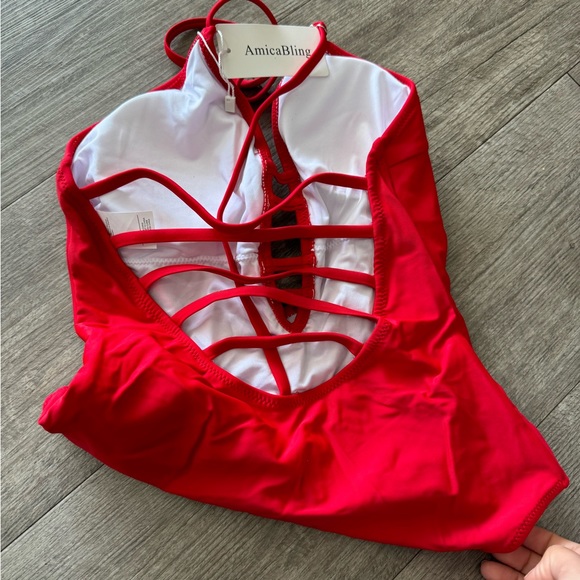 LAST PRICE🍒🤍 AMICABLING one piece swimming ♥️ - Picture 4 of 9